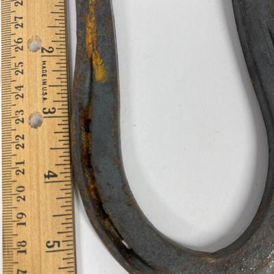 Set of horseshoes