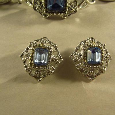 Ladies Fashion Necklace, Bracelet, and Earring Set with Aquamarine Baguette Foil Back Rhinestones (#47)