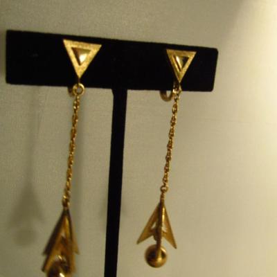 Trifari MCM Style Gold Tone Atomic Design Clip-on Earrings (#50)