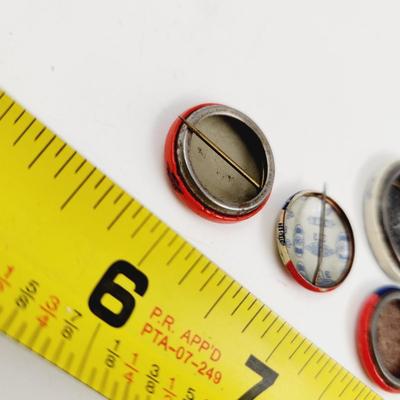 VINTAGE POLITICAL BUTTON / PIN BUNDLE