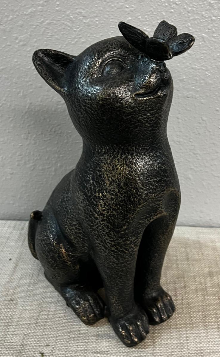 Resin Garden Cat Statue with the Butterfly