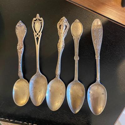 6 - assorted sterling silver teaspoons and spoon caddy