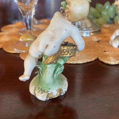 vintage Capo di Monte small figurines 