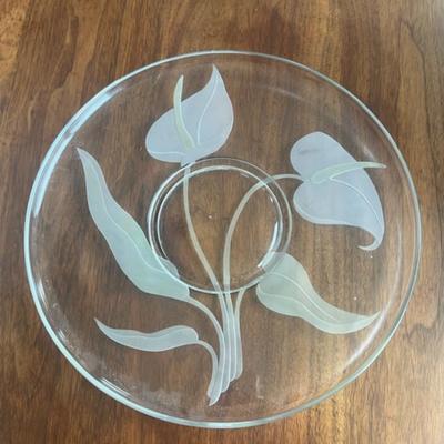 Clear glass platter with etched calla lily pattern 