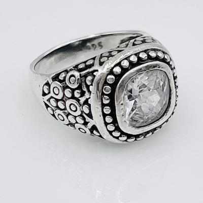 Sterling (925) ~ Sz 5 ~ White Topaz Ring