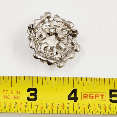 BEAUTIFUL SILVER TONED GLASS STONE EMERALD BROOCH