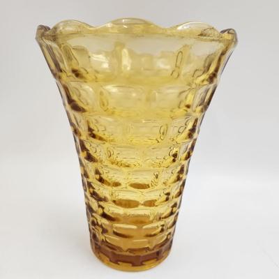 VINTAGE FEDERAL YORKTOWN AMBER 8" VASE