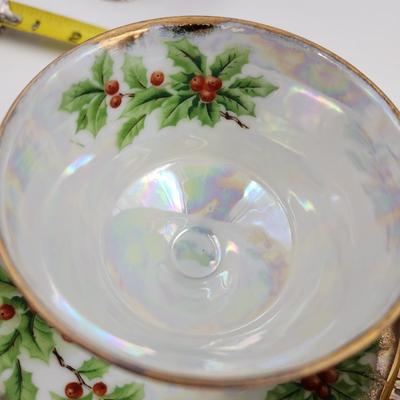 1960S UCAGCO CHINA TEA CUPS SETS DECEMBER HOLLY