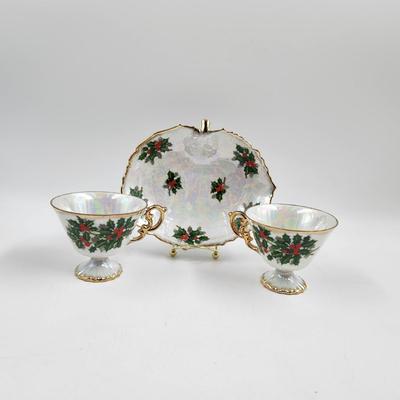 1960S UCAGCO HOLLY & BERRY LUSTERWARE TEA CUPS & SMALL PLATTER SET