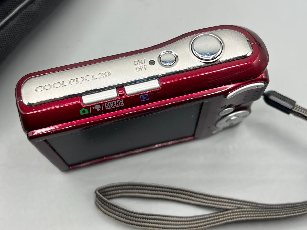 Nikon Coolpix L20 Digital Camera with Optical Zoom