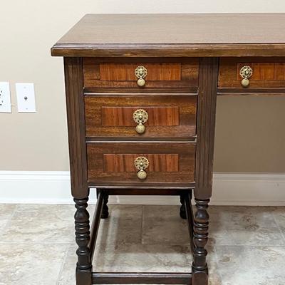 Mahogany Inlaid Ladies Desk