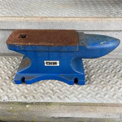 CENTRAL FORGE ~ Rugged Cast Iron Anvil