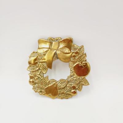 SOLID BRASS WREATH TRIVET