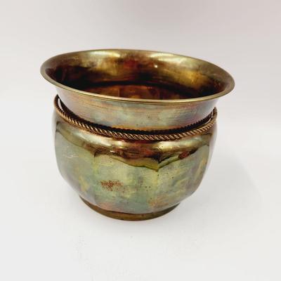 BRASS W/ DECOR ROPE PLANTER