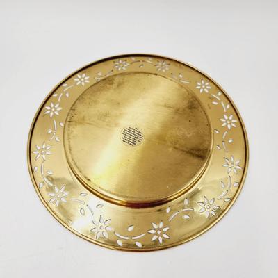 BRASS ETCHED FLOWER ROUND TRAY