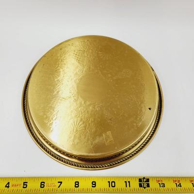 BEAUTIFUL BRASS ETCHED ROUND TRAY