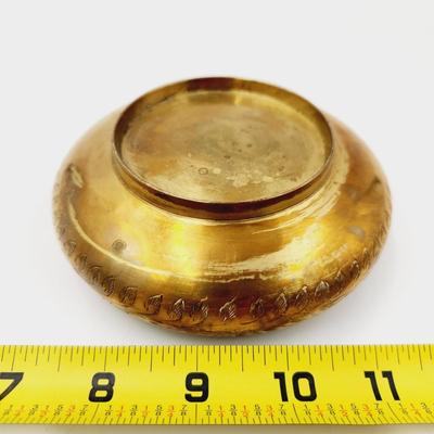 BEAUTIFUL ETCHED FLOWERS BRASS DECOR BOWL