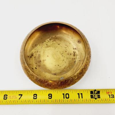 BEAUTIFUL ETCHED FLOWERS BRASS DECOR BOWL