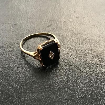 10KT GOLD RING