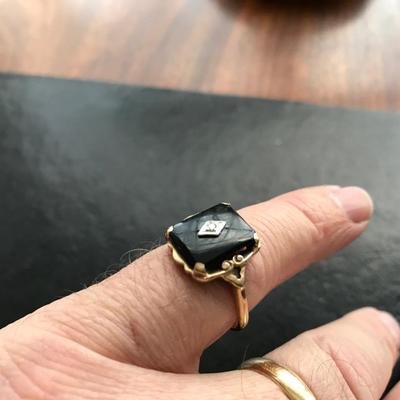 10KT GOLD RING