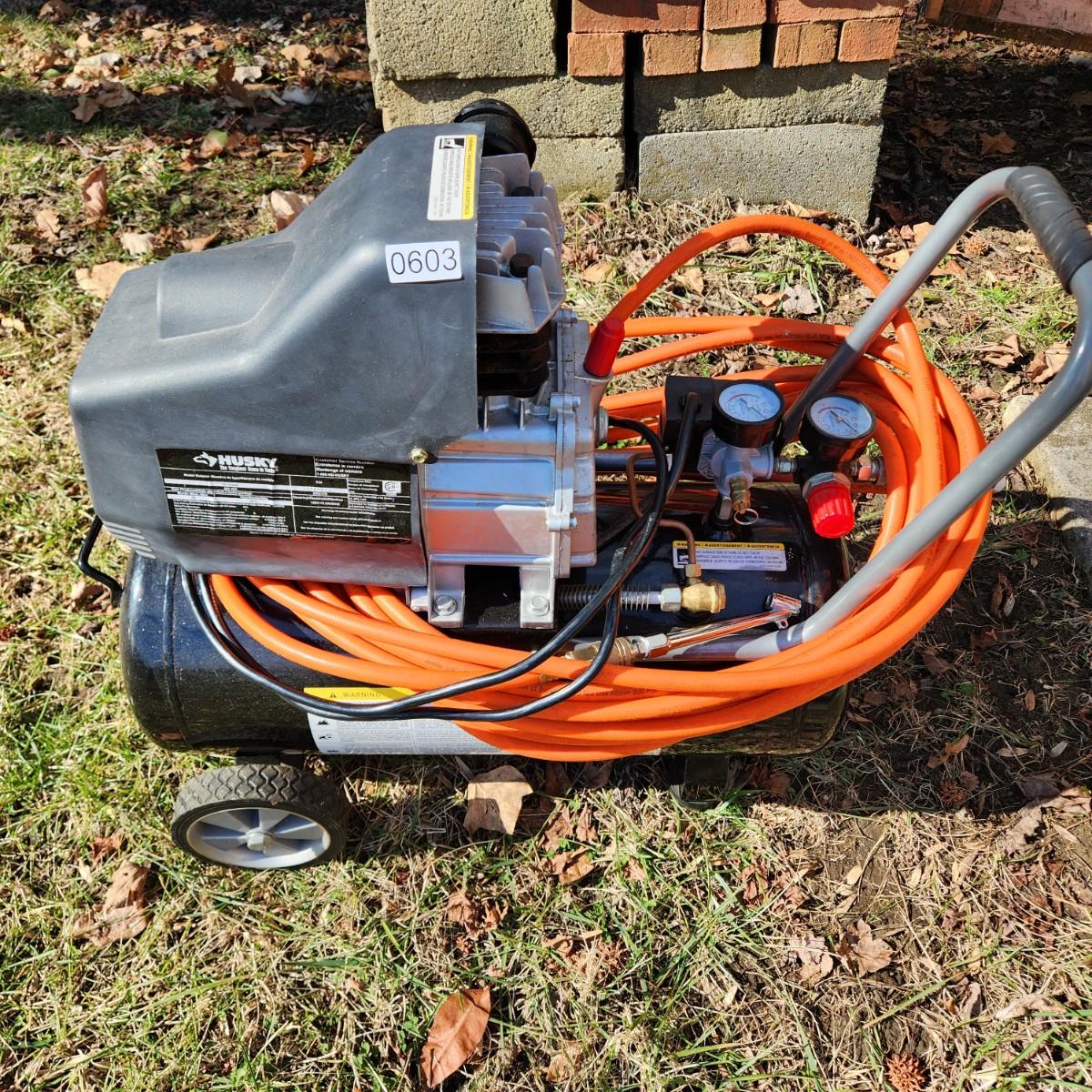 Husky 8 gallon 2024 hotdog air compressor