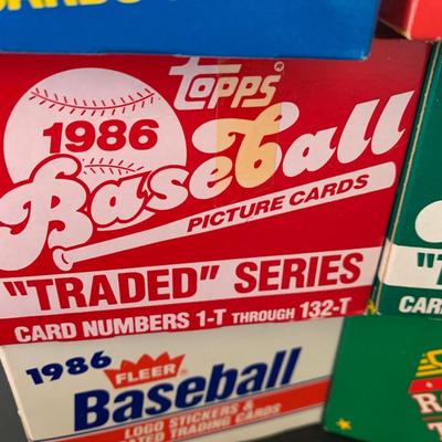 Large Lot - Complete Box Sets - Various Years - Baseball Cards - Lot 466