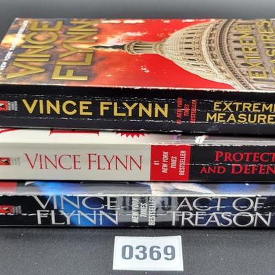 Vince Flynn Paperback Book Lot