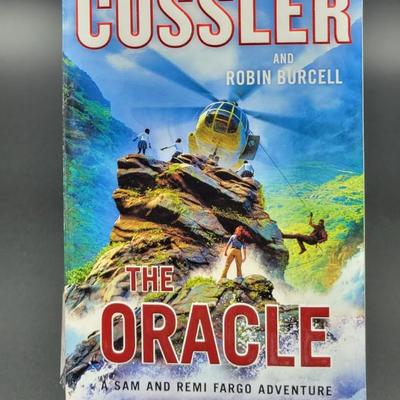 Clive Cussler Mixed Paperback Bundle