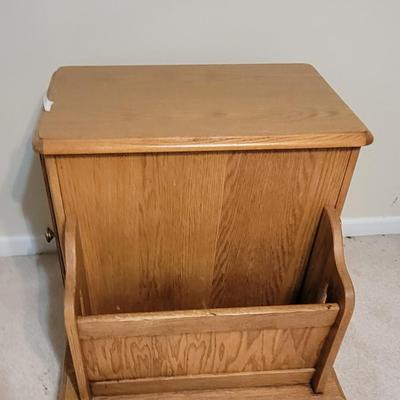 Magazine / Side Table