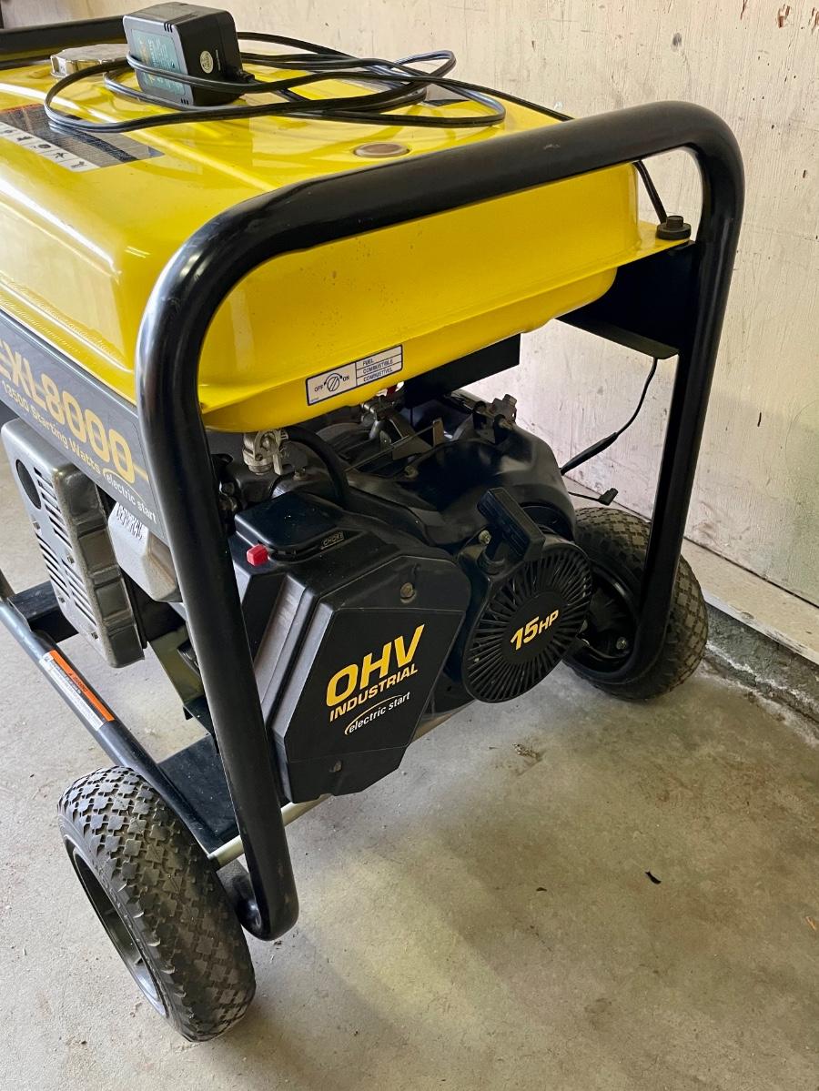 Briggs and Stratton EXL8000 Generator