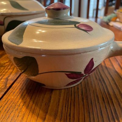 Watt Starflower Covered Bowls