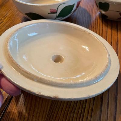 Watt Starflower Covered Bowls