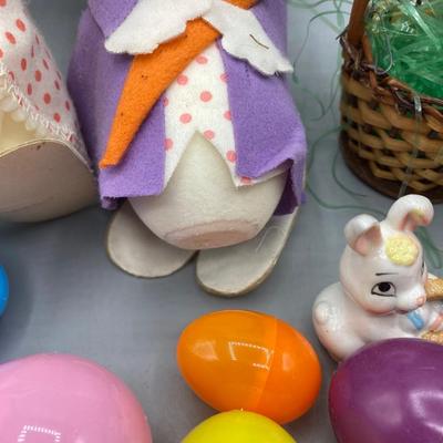 Vintage Mix of Easter Springtime Decor Figurines Plastic Eggs