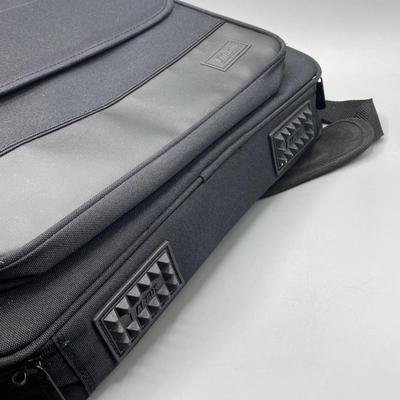 Black Targus Laptop Carry Bag Briefcase