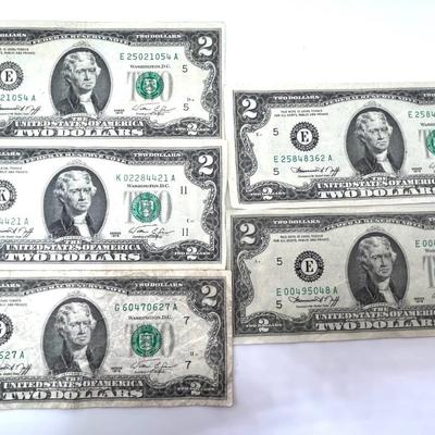 Five 1976 $2 Notes