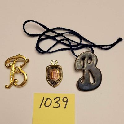 Random Pendants