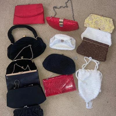 Lot of vintage beaded purses
