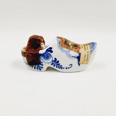 RYNBENDES CHERRY LIQUEUR DELFT SHOE DECANTER