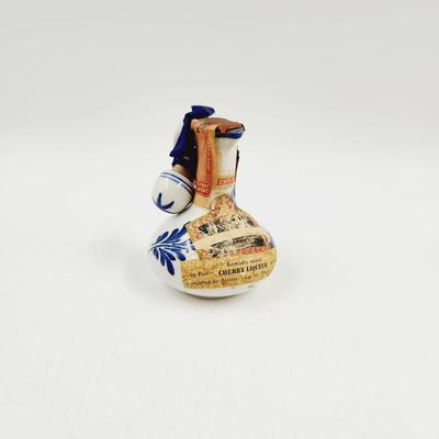RYNBENDES CHERRY LIQUEUR DELFT HOLLAND DECANTER