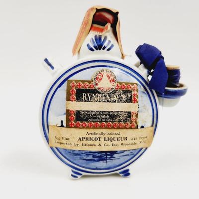 RYNBENDES APRICOT LIQUEUR DELFT HOLLAND WIND MILL DECANTER