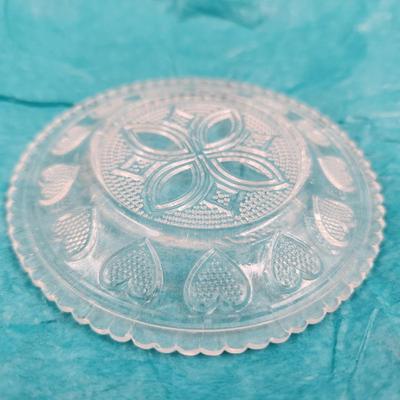 BEAUTIFUL CUT GLASS HEART DESIGN SAUCER