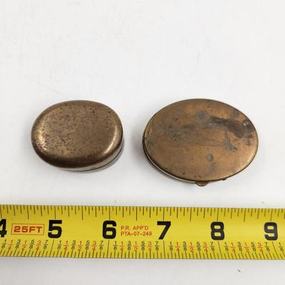 VINTAGE BRASS SNUFF / PILL ROUND CONTAINER