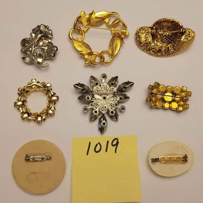 Trifari pin