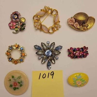 Trifari pin