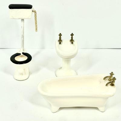 Dollhouse accessories