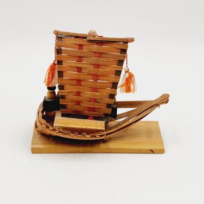 MID-CENTURY ASIAN THEMED BOAT DECOR