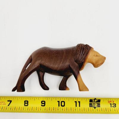 MID-CENTURY HAND CARVED KING OF THE JUNGLE LION