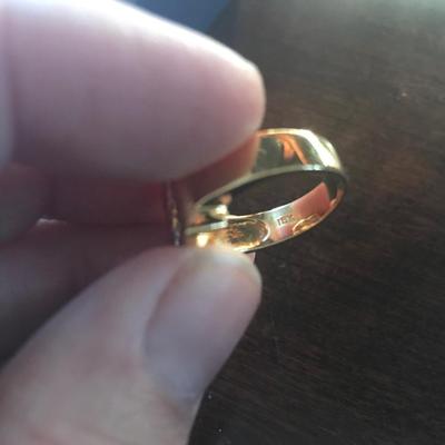 18KT GOLD RING