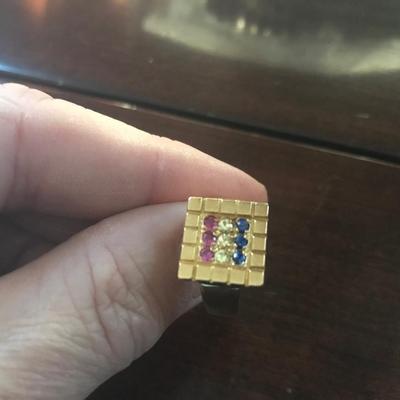 18KT GOLD RING