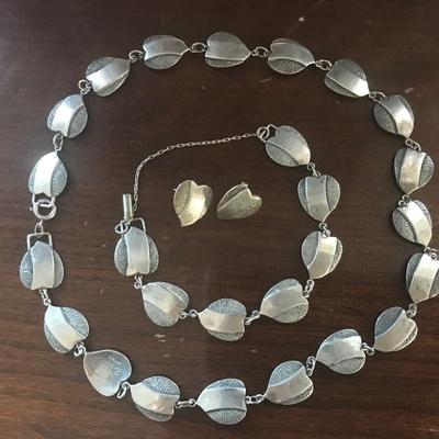 STERLING SILVER JEWELRY LOT